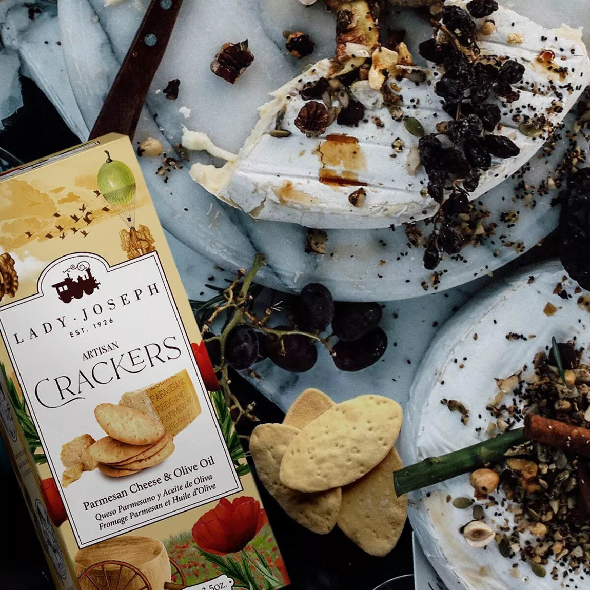 Crackers with Parmigiano Reggiano & olive oil - Lady Joseph