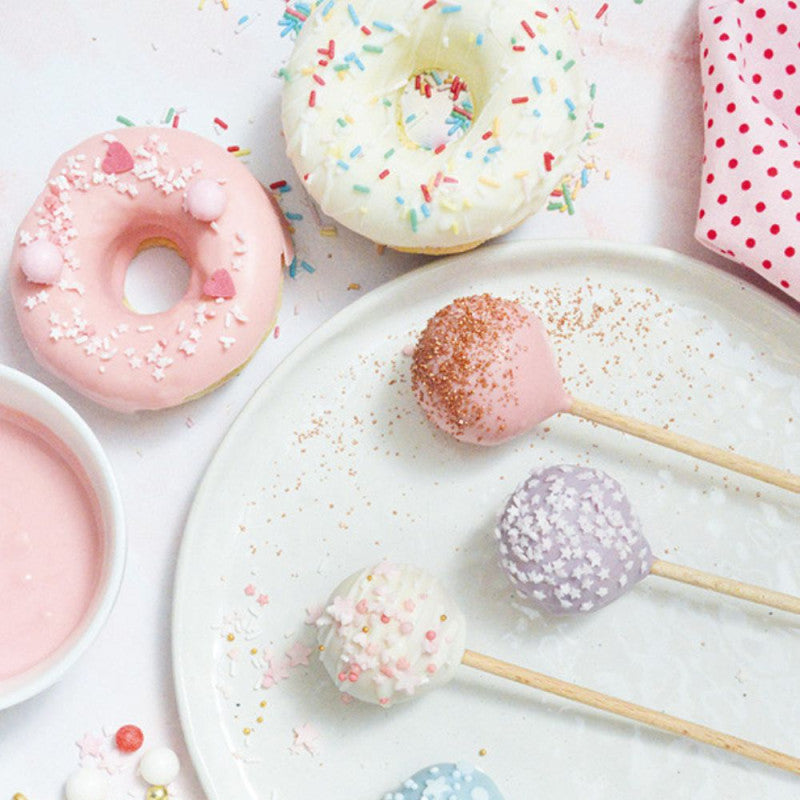 Chocolate Flavour Glaze Pink Drip cake - Scrapcooking